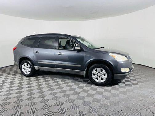 2011 Chevrolet Traverse LS