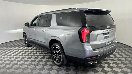 2025 Chevrolet Suburban RST