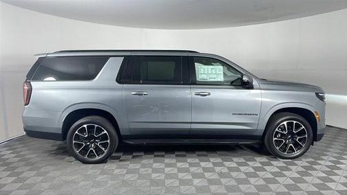2025 Chevrolet Suburban RST