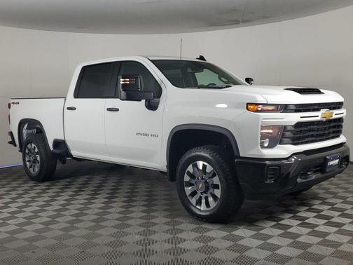 2026 Chevrolet Silverado 2500 Custom