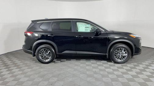Super Black 2025 Nissan Rogue S
