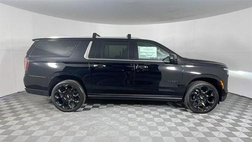 2025 Chevrolet Suburban 4WD High Country