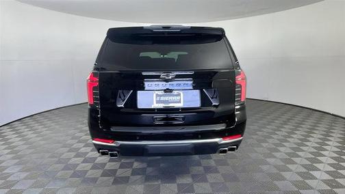 2025 Chevrolet Suburban 4WD High Country