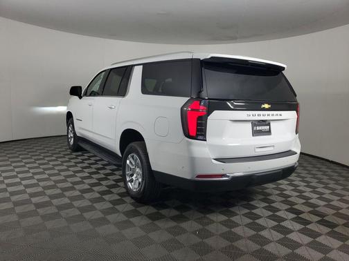 2026 Chevrolet Suburban LS