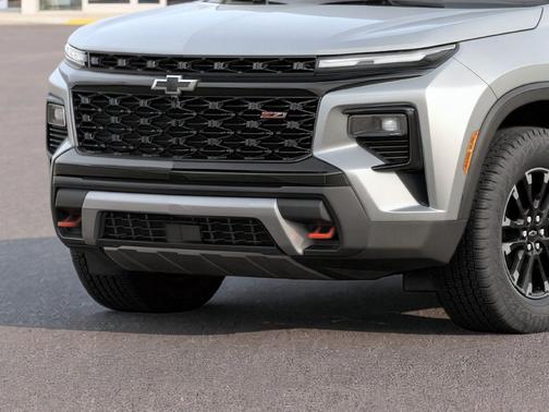 Sterling Gray Metallic 2026 Chevrolet Traverse AWD Z71