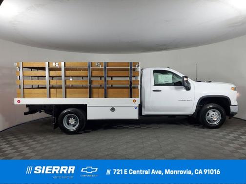 Summit White 2026 Chevrolet Silverado 3500 WT