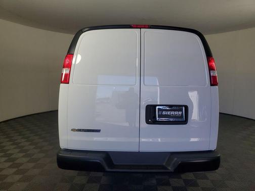 2026 Chevrolet Express 2500 2500 Regular Wheelbase, WT, RWD