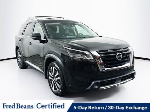 2022 Nissan Pathfinder Platinum