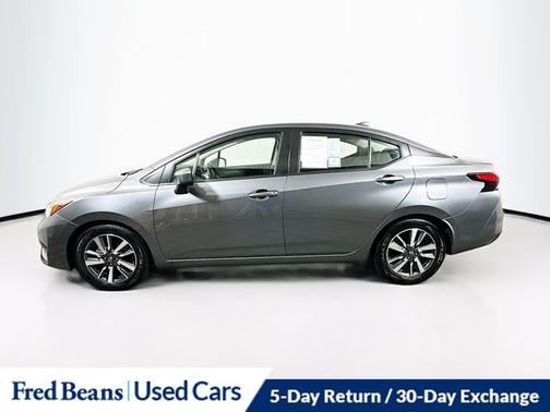 2023 Nissan Versa 1.6 SV