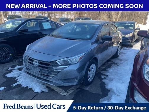 2023 Nissan Versa 1.6 S