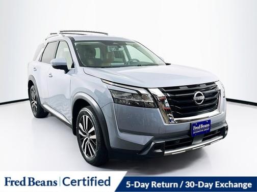 2024 Nissan Pathfinder Platinum
