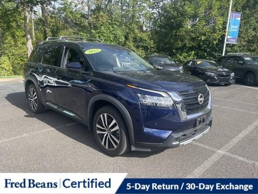 2023 Nissan Pathfinder Platinum
