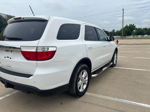 White 2013 Dodge Durango SXT
