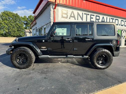 2012 Jeep Wrangler Unlimited Sahara