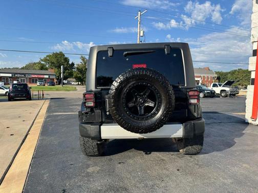2012 Jeep Wrangler Unlimited Sahara