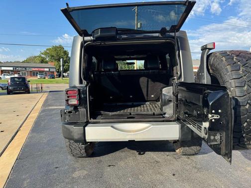 2012 Jeep Wrangler Unlimited Sahara