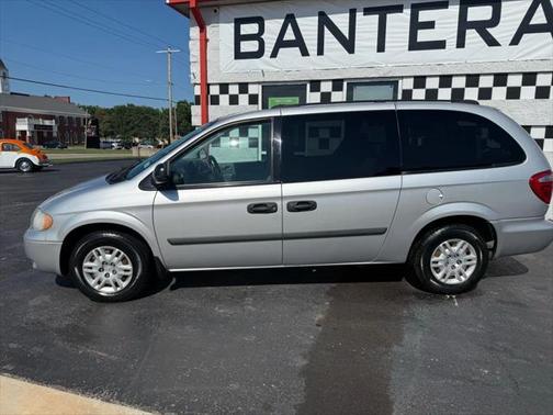 2005 Dodge Grand Caravan SE