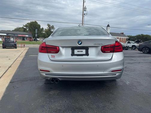2017 BMW 330e iPerformance