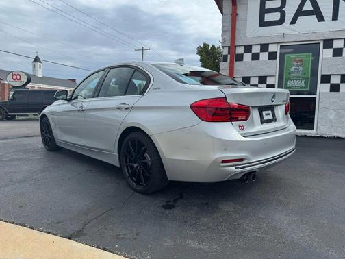 2017 BMW 330e iPerformance