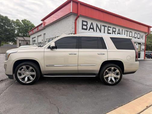 Gold 2016 Cadillac Escalade Luxury