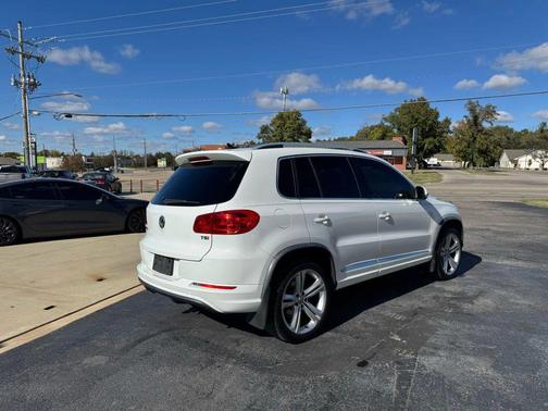 2016 Volkswagen Tiguan R-Line