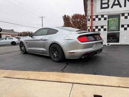 2020 Ford Mustang EcoBoost