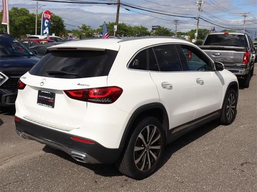 2021 Mercedes-Benz GLA 250 Base 4MATIC