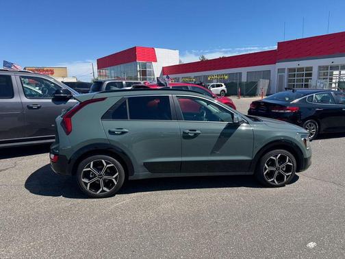 Green 2023 Kia Niro EX Touring