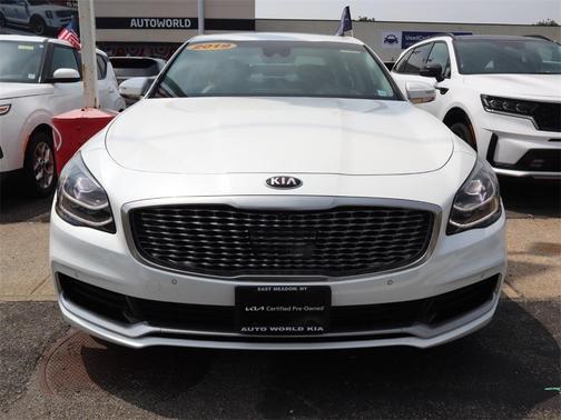 2020 Kia K900 Luxury