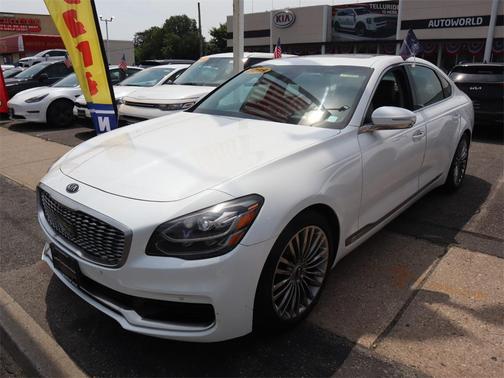 2020 Kia K900 Luxury