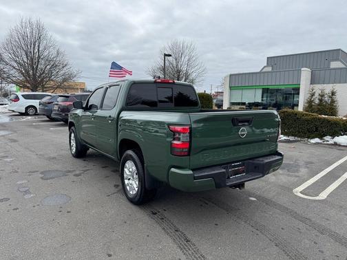 2022 Nissan Frontier SV