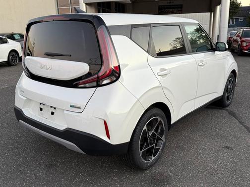 2023 Kia Soul EX
