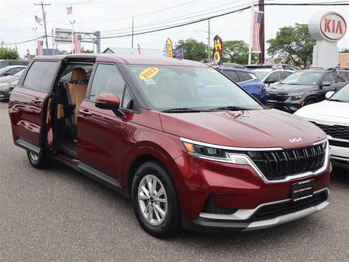 2022 Kia Carnival LXS