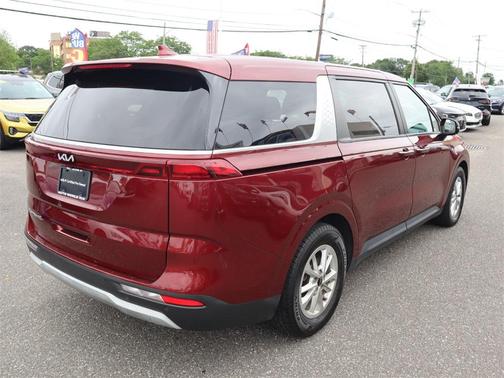 2022 Kia Carnival LXS