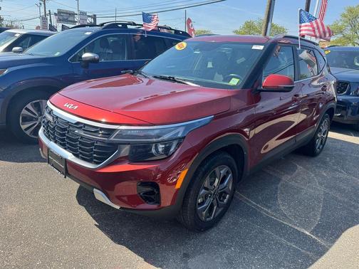 Mars Orange 2024 Kia Seltos S