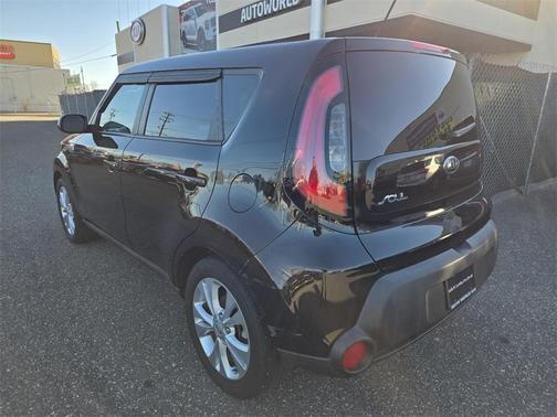 2015 Kia Soul +