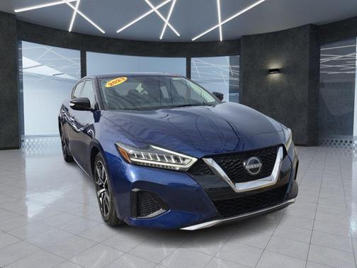 2023 Nissan Maxima SV