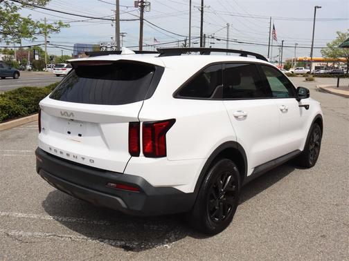 2022 Kia Sorento S