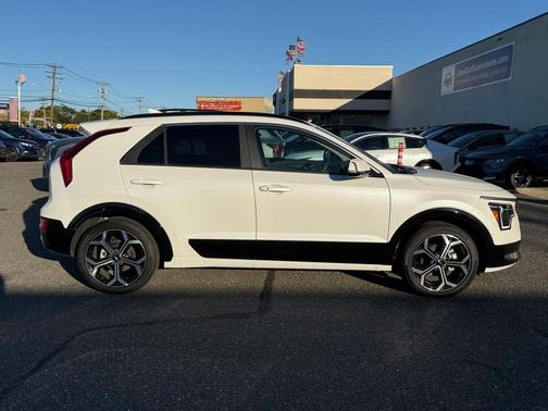 2024 Kia Niro EX Touring