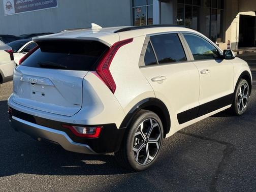 2024 Kia Niro EX Touring