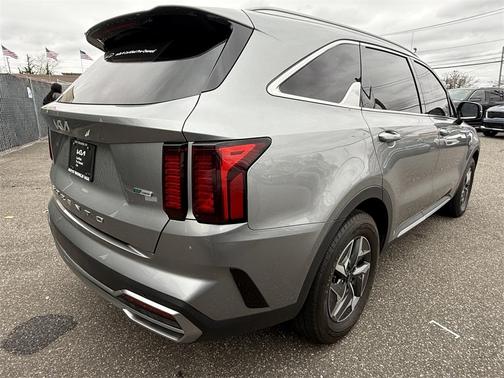 2022 Kia Sorento Hybrid EX