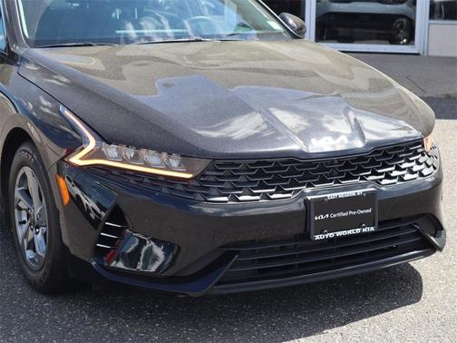 2023 Kia K5 LXS