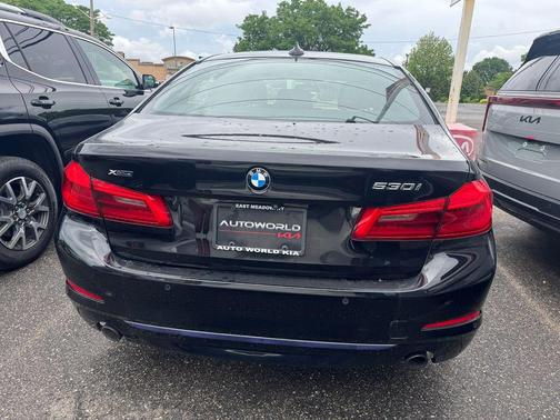 Jet Black 2020 BMW 530 i xDrive