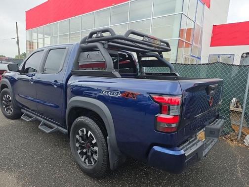 Deep Blue Pearl 2022 Nissan Frontier PRO-4X