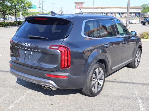 2022 Kia Telluride S