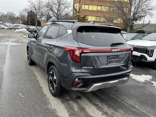 2025 Kia Seltos EX