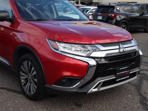 2019 Mitsubishi Outlander ES