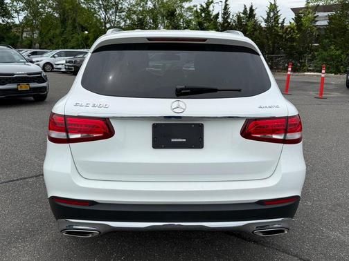 2019 Mercedes-Benz GLC 300 Base 4MATIC