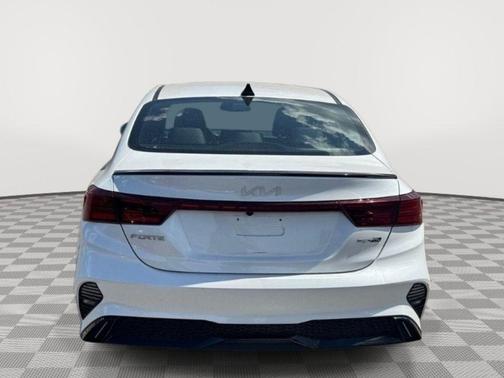 Snow White Pearl 2022 Kia Forte GT-Line