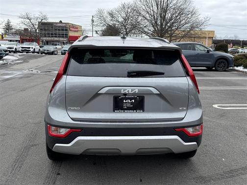 2023 Kia Niro EX
